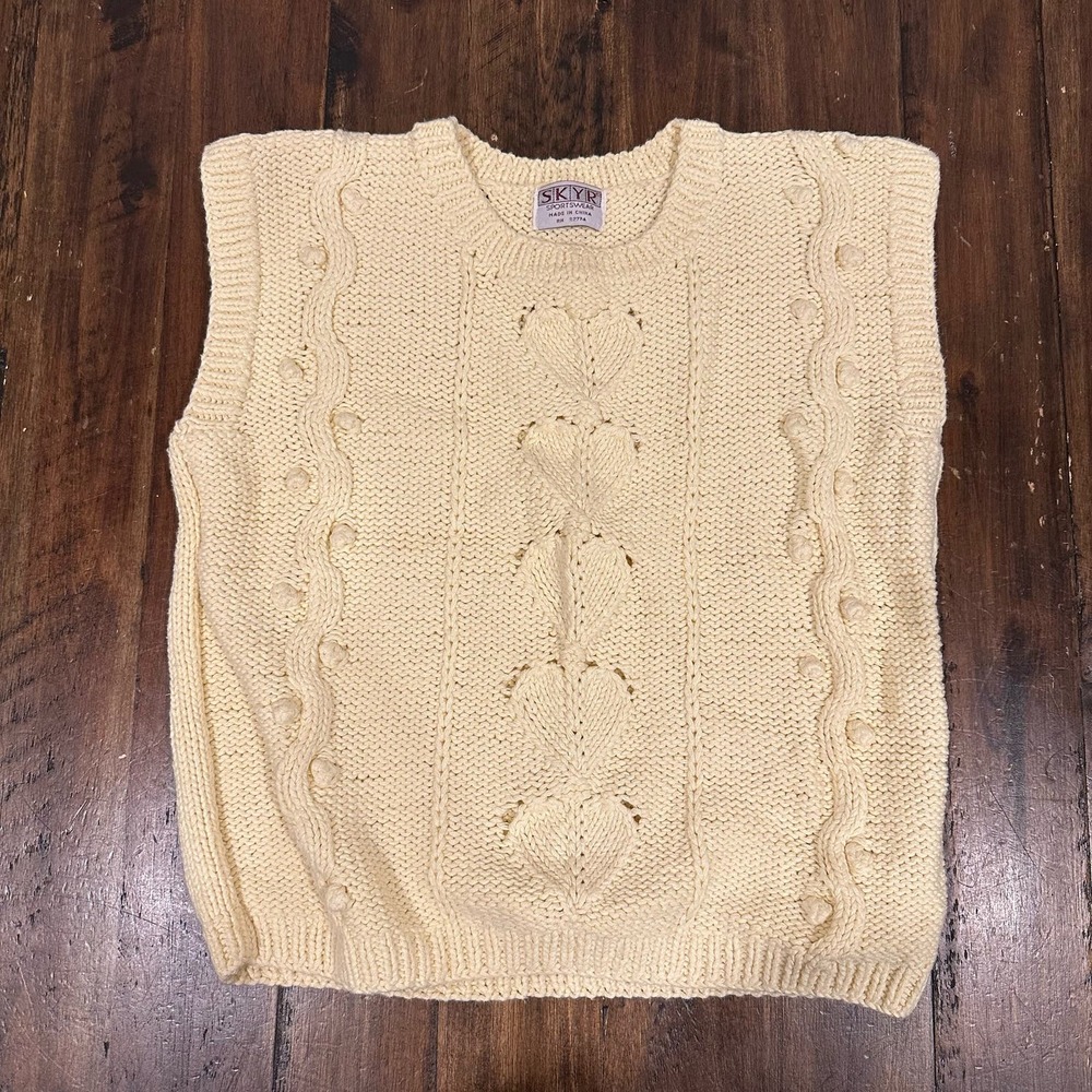 Vintage 90s Skyr cream woven heart knit crewneck sweater vest size XS/S
